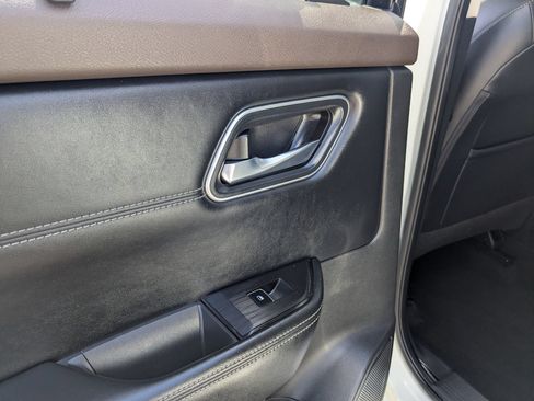 Used 2021 Nissan Rogue SL w/ Premium Package FWD image 27