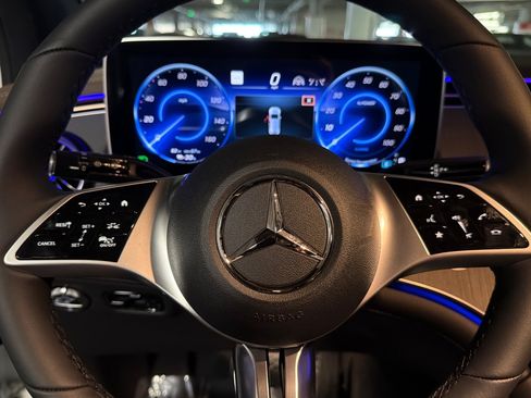 New 2027 Mercedes-Benz EQE 320 4MATIC SUV image 23