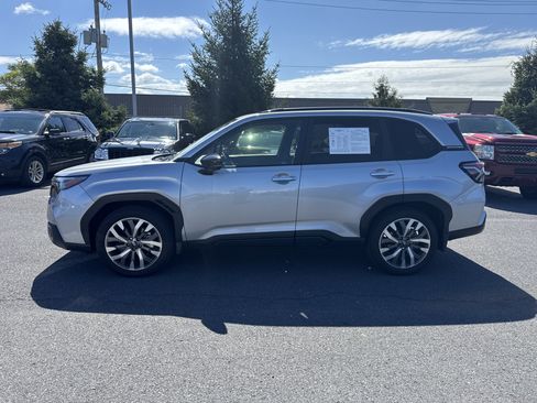Certified 2025 Subaru Forester Touring AWD/4WD image 25