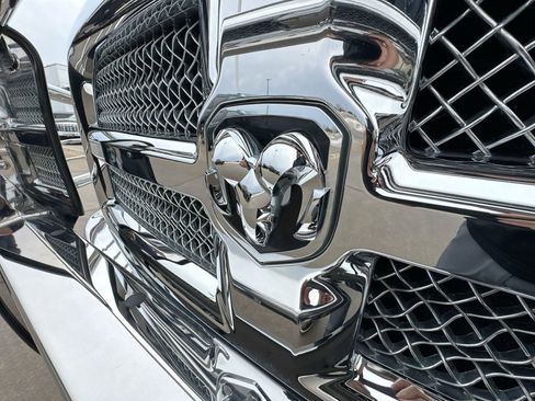 Used 2014 RAM 2500 Limited image 34