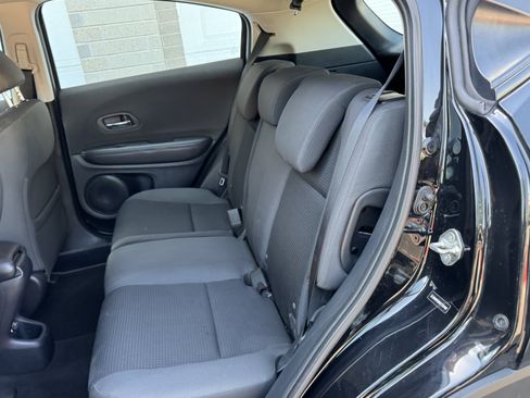 Used 2019 Honda HR-V LX image 21