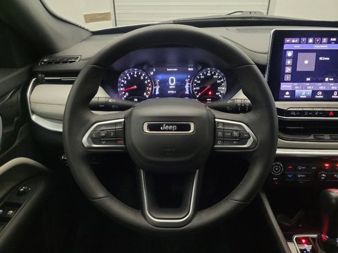 Used 2025 Jeep Compass Limited AWD/4WD image 22
