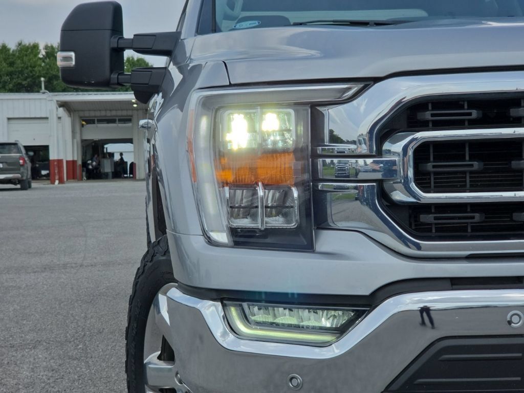 Used 2022 Ford F150 XLT w/ Equipment Group 302A High AWD/4WD image 9