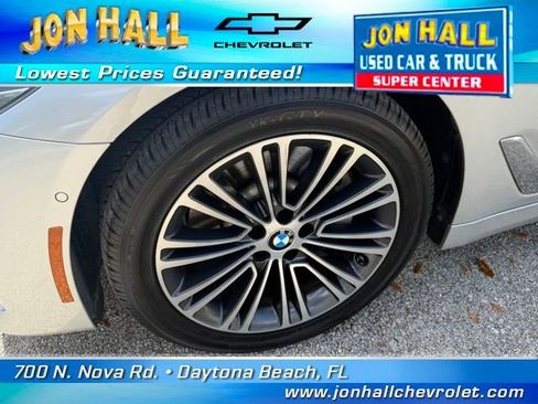 Used 2019 BMW 540i w/ Convenience Package image 18