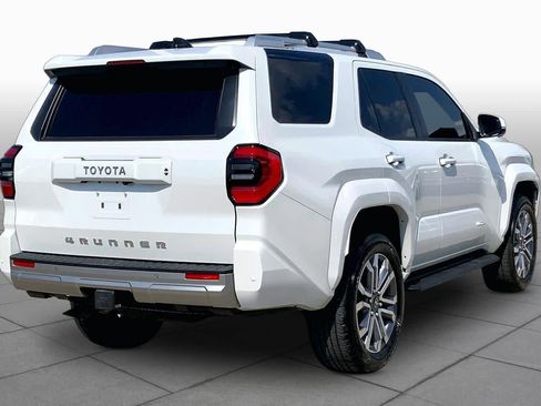 Used 2025 Toyota 4Runner Limited AWD/4WD image 13