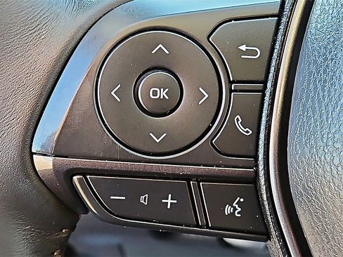 Used 2023 Toyota Camry SE image 23