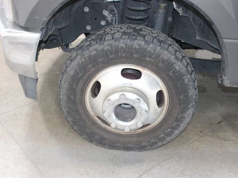 Used 2019 Ford F350 Lariat w/ Lariat Ultimate Package AWD/4WD image 35