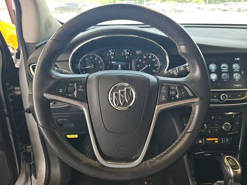 Used 2020 Buick Encore Preferred AWD/4WD image 3