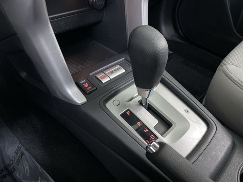 Used 2017 Subaru Forester 2.5i Premium image 18