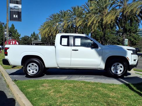 Used 2023 Nissan Frontier S image 4