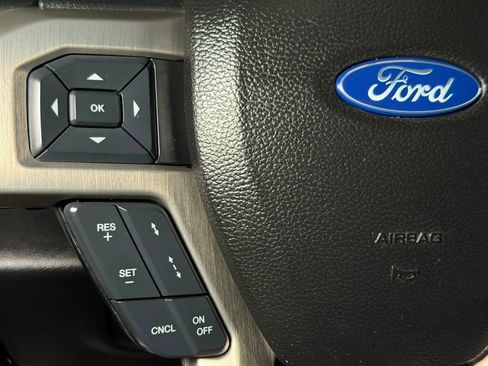 Used 2018 Ford F150 Platinum w/ Equipment Group 701A Luxury AWD/4WD image 48