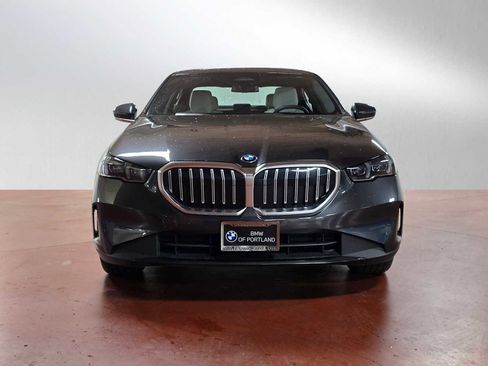 Used 2024 BMW 530i xDrive 530i xDrive w/ Convenience Package image 2