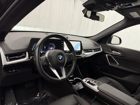 Used 2025 BMW X1 xDrive28i AWD/4WD image 6