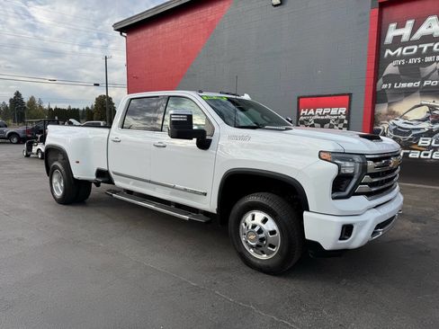 Used 2024 Chevrolet Silverado 3500 High Country w/ Technology Package image 1