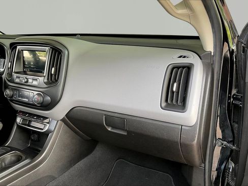 Used 2019 Chevrolet Colorado W/T w/ WT Convenience Package RWD image 26