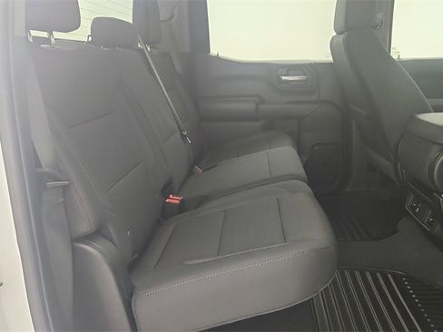 Certified 2026 Chevrolet Silverado 1500 Custom image 33