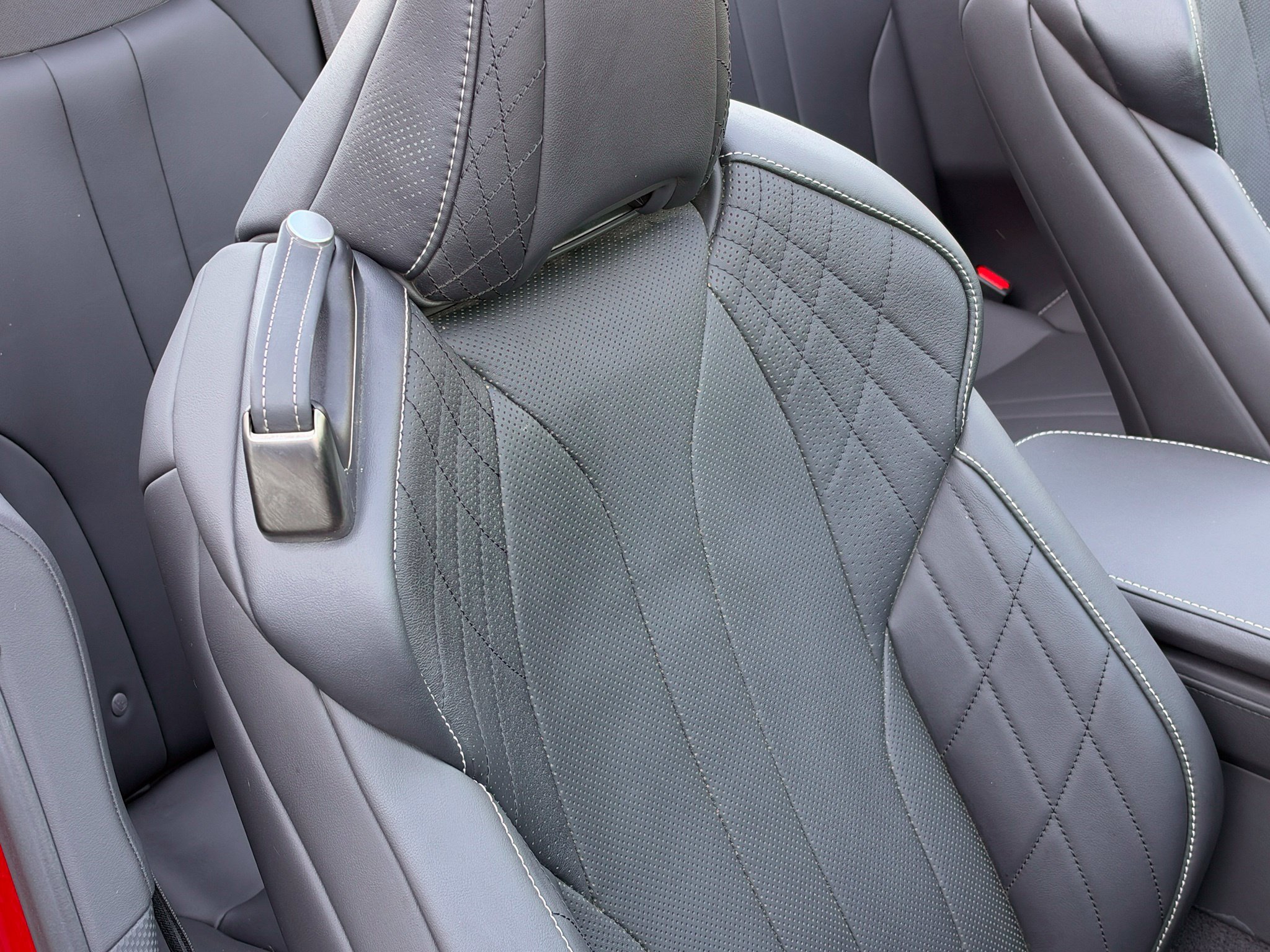 Used 2023 Lexus LC 500 Convertible RWD image 43