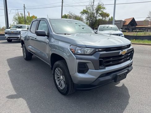 Used 2023 Chevrolet Colorado LT image 7