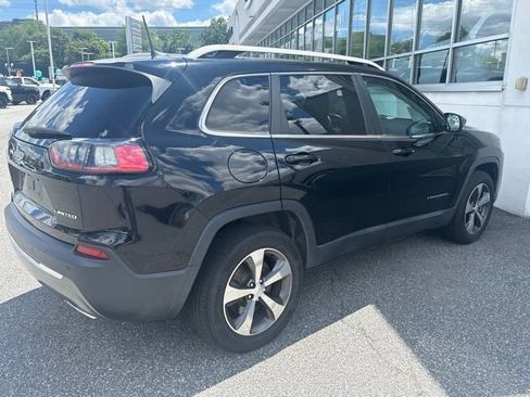 Used 2019 Jeep Cherokee Limited AWD/4WD image 11