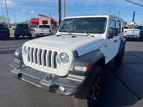 Used 2022 Jeep Wrangler Unlimited Sport w/ Sun And Sound Package image 3