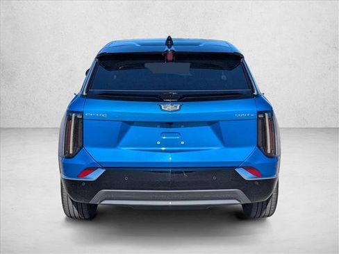 Used 2025 Cadillac Optiq Luxury 1 image 6