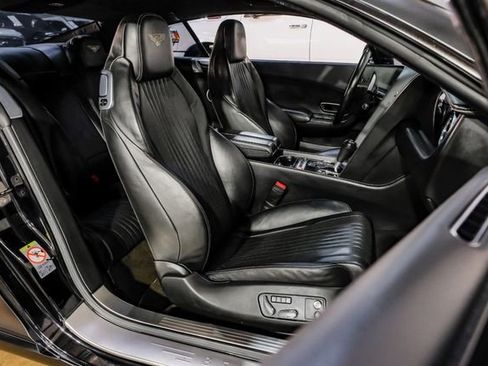 Used 2016 Bentley Continental GT image 40