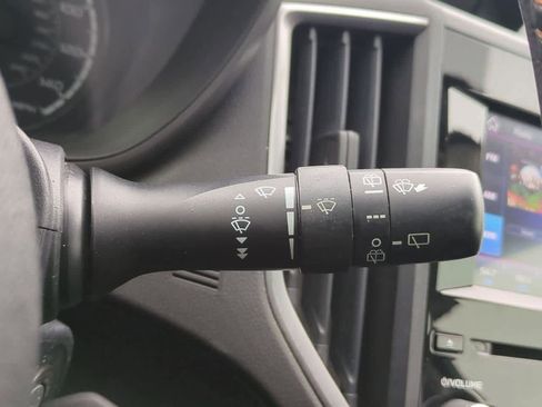 Used 2019 Subaru Crosstrek 2.0i Premium image 24