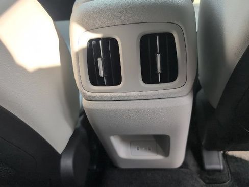 Used 2025 Hyundai Tucson Limited AWD/4WD image 9