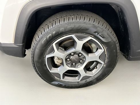 Used 2022 Jeep Compass Trailhawk w/ Trailhawk Elite Group image 11