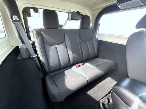 Used 2016 Jeep Wrangler Sport image 18