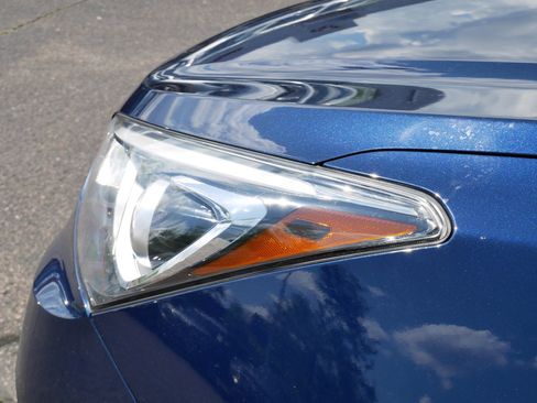 Used 2018 Hyundai Santa Fe Sport AWD/4WD image 16