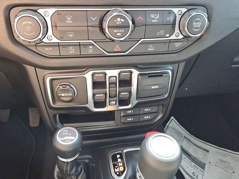 New 2026 Jeep Gladiator Sport AWD/4WD image 19