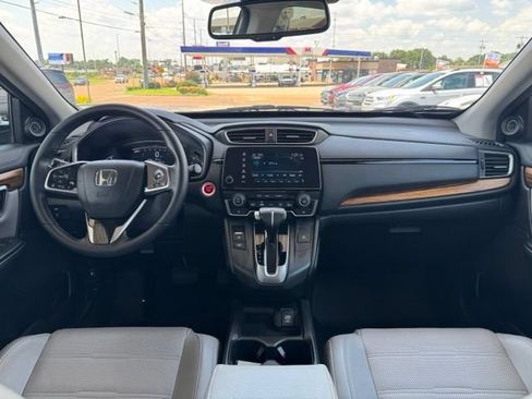 Used 2017 Honda CR-V Touring image 8