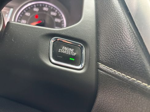 Used 2017 GMC Acadia SLT AWD/4WD image 24