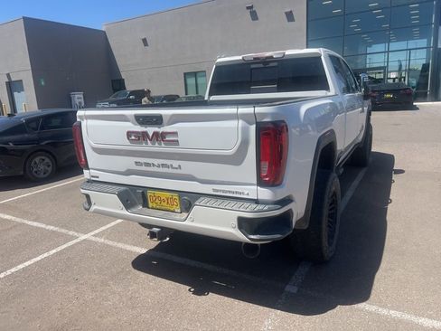 Used 2021 GMC Sierra 2500 Denali w/ Denali Ultimate Package AWD/4WD image 14