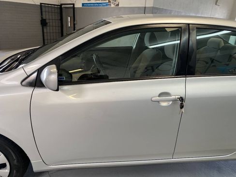 Used 2011 Toyota Corolla LE FWD image 23