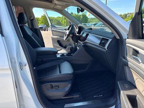 Certified 2023 Volkswagen Atlas SEL R-Line AWD/4WD image 25