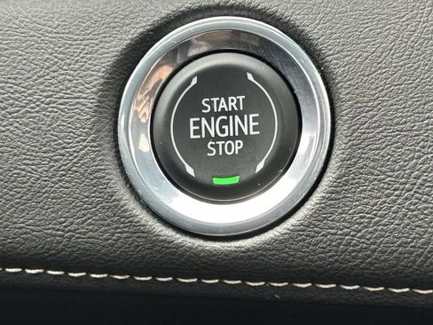 Used 2023 Cadillac Escalade Sport AWD/4WD image 30