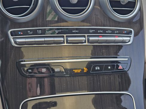 Certified 2021 Mercedes-Benz GLC 300 image 20