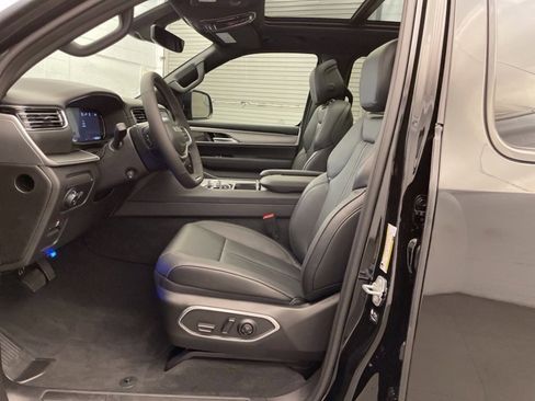 New 2025 Jeep Wagoneer Series II image 19