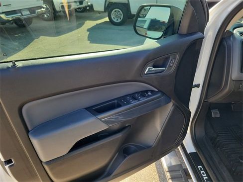 Used 2019 Chevrolet Colorado Z71 image 24