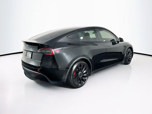 Used 2022 Tesla Model Y Performance AWD/4WD image 9