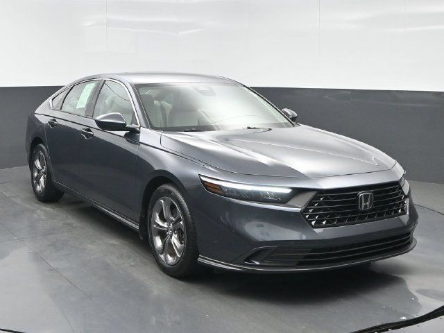 Certified 2023 Honda Accord EX image 8