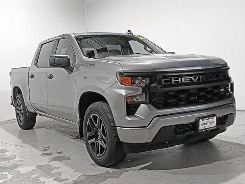 Used 2024 Chevrolet Silverado 1500 Custom AWD/4WD image 31