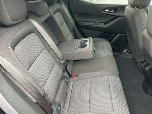 Used 2025 Chevrolet Equinox LT image 28