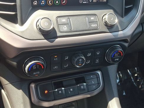 Used 2022 GMC Acadia AT4 w/ Trailering Package AWD/4WD image 16