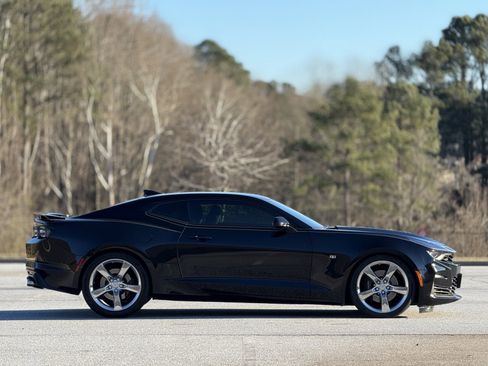 Used 2019 Chevrolet Camaro SS image 11