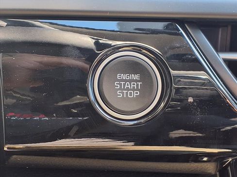 New 2026 Kia Seltos S image 5