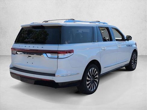 Used 2022 Lincoln Navigator L Black Label AWD/4WD image 6