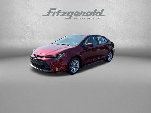 Used 2026 Toyota Corolla LE w/ LE Premium Package FWD image 3